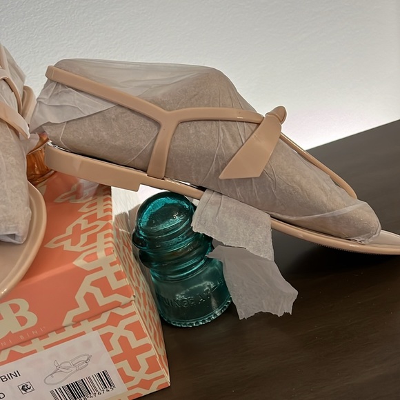 Sandals - Picture 3 of 6